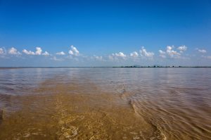 Irrawaddy River zwischen Mandaly und Bagan, Myanmar, Oktober 2015