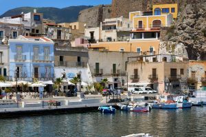 Marina Corta, Lipari, Äolische Inseln, Italien Mai 2022 Marina Corta, Lipari, Äolische Inseln, Italien Mai 2022